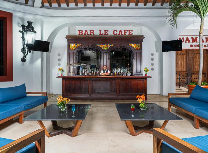 Le Cafe Lobby Bar Krystal® Puerto Vallarta Le Cafe Lobby Bar Krystal® Puerto Vallarta