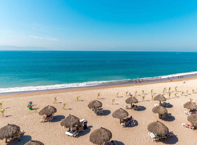 Crazy Crab Beach club  Krystal® Puerto Vallarta Crazy Crab Beach club  Krystal® Puerto Vallarta