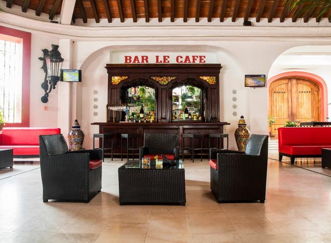 Le Cafe Lobby Bar  Krystal® Puerto Vallarta Le Cafe Lobby Bar  Krystal® Puerto Vallarta